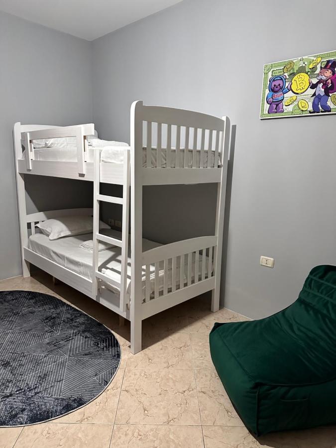 Super House Blloku - 3 Rooms Тирана Екстер'єр фото